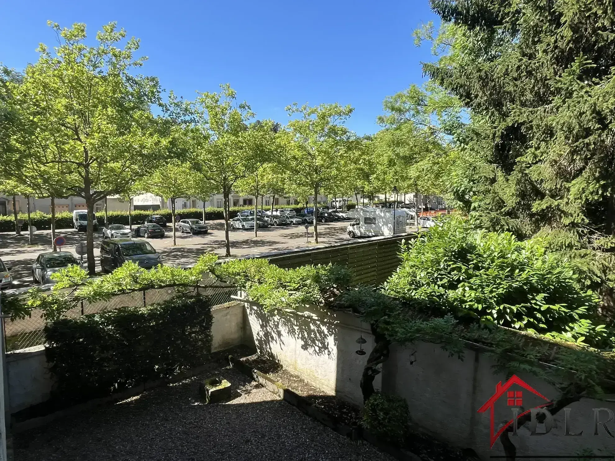 Appartement duplex avec deux loggias à Bourbonne-les-Bains - Opportunité d'investissement 