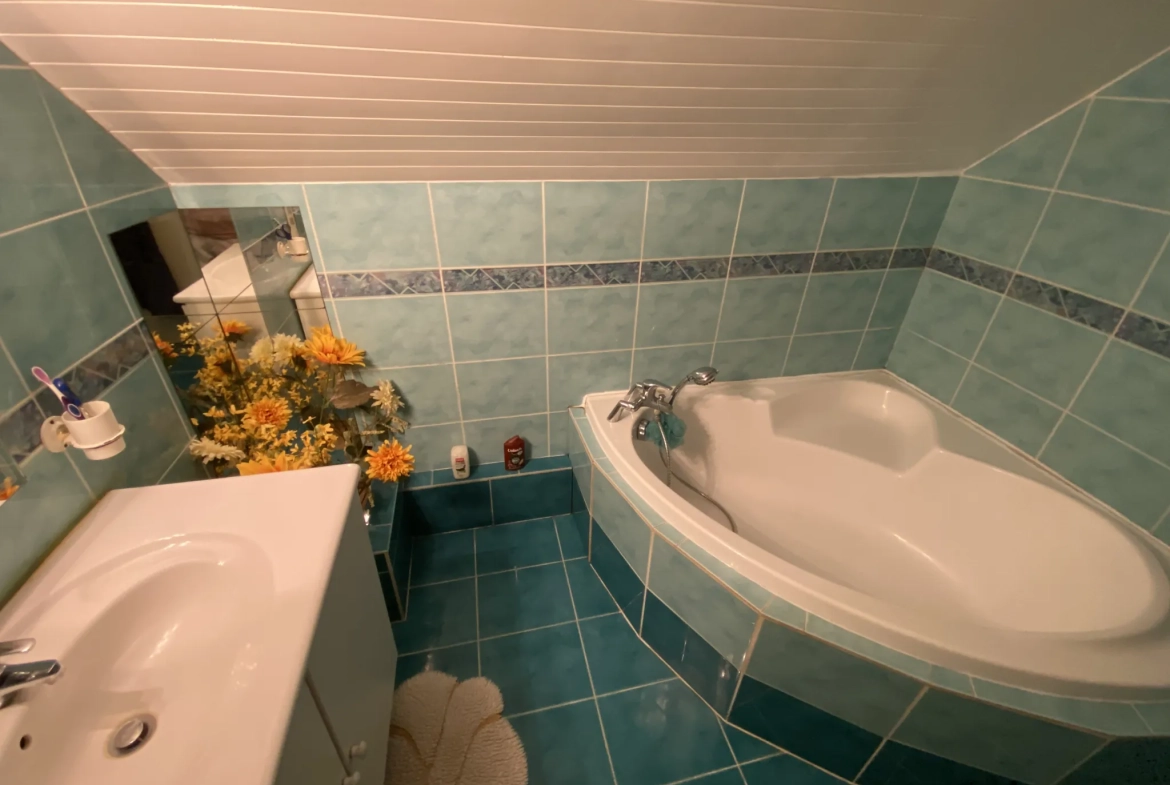 Maison de style arcachonnais à Bazas – 102 m² avec garage et terrasse 