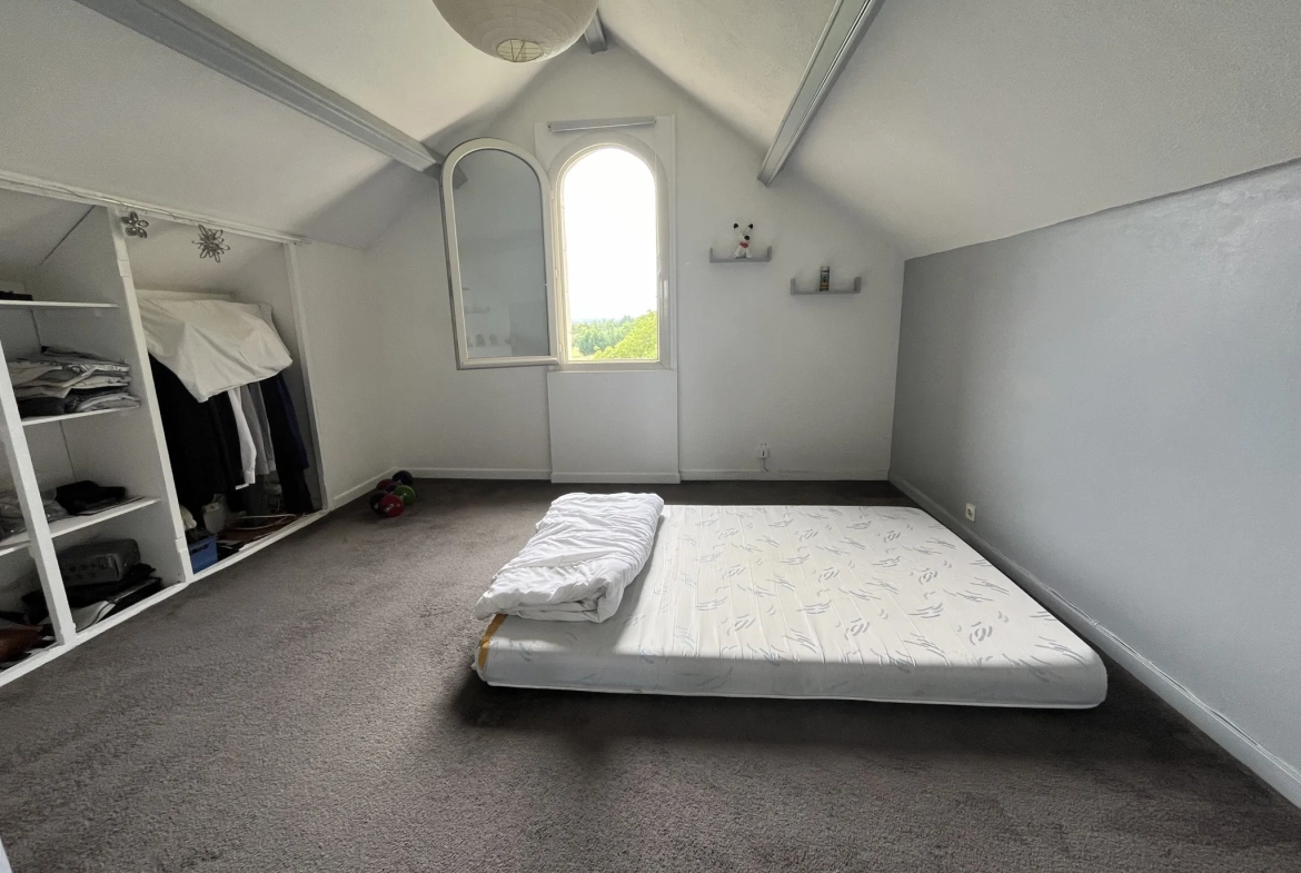 Maison de style arcachonnais à Bazas – 102 m² avec garage et terrasse 