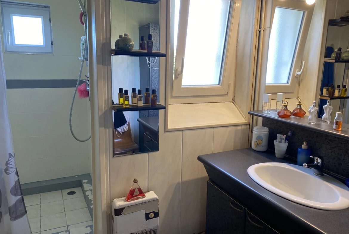 Maison de style arcachonnais à Bazas – 102 m² avec garage et terrasse 