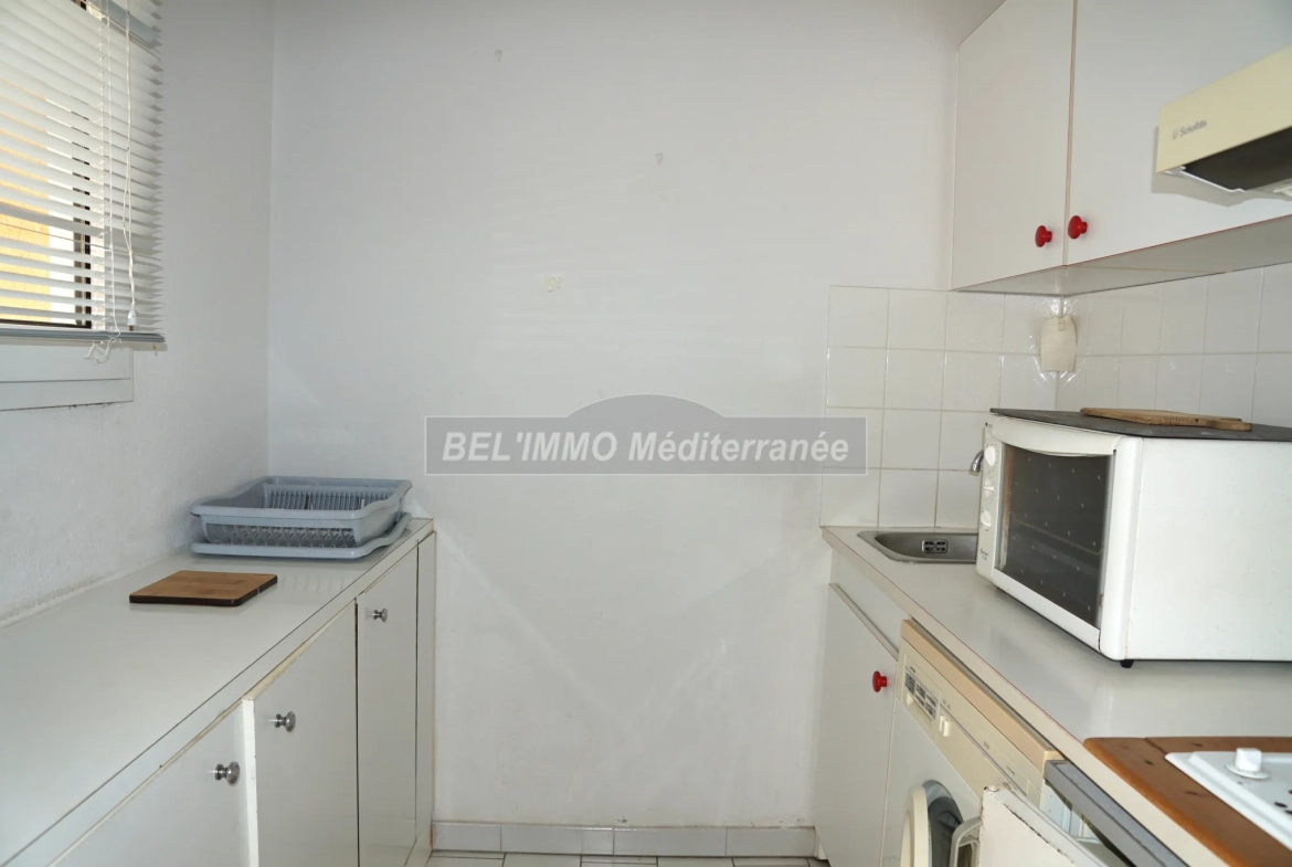 Bel appartement avec terrasse, garage et piscine à Cavalaire-sur-Mer 