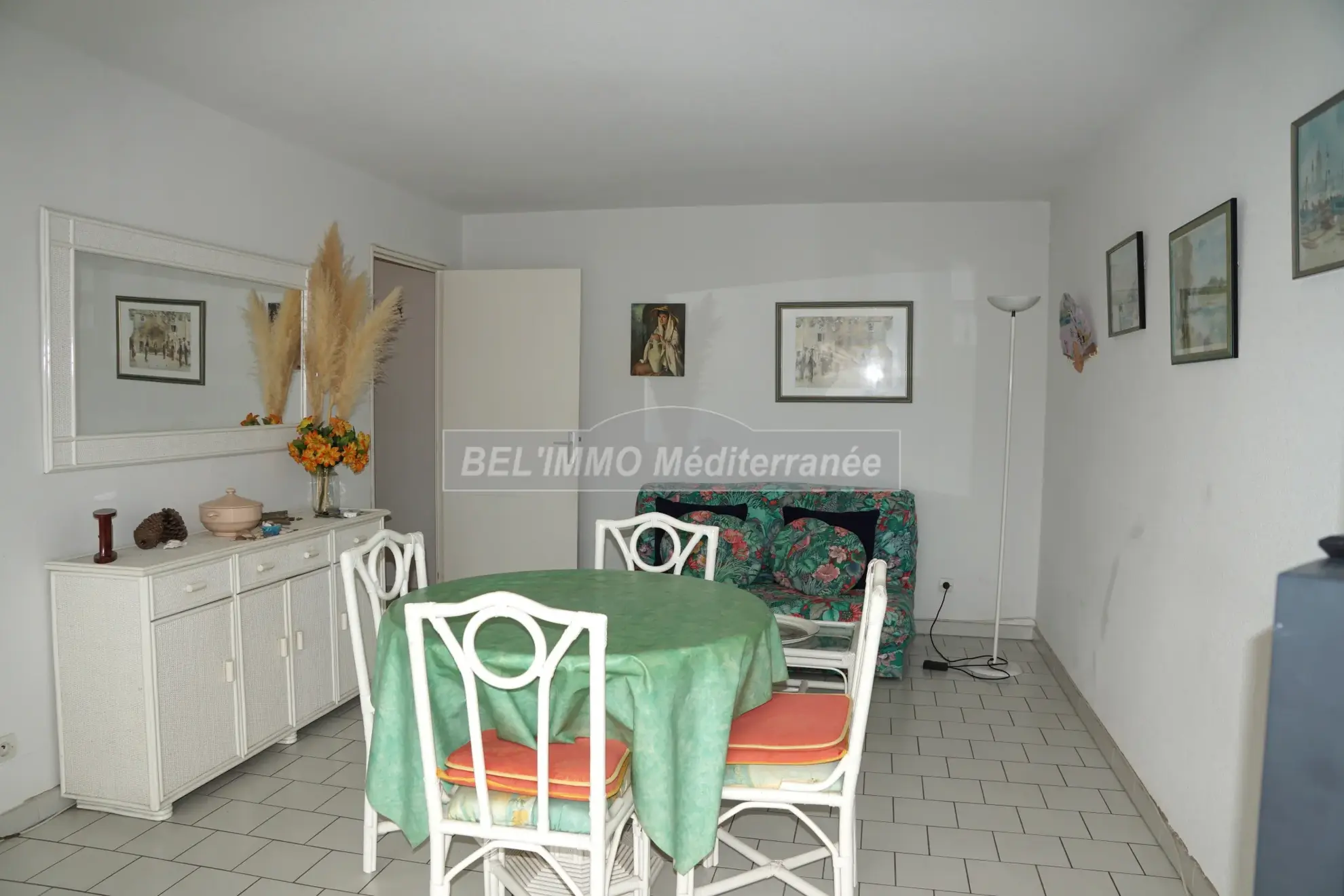 Bel appartement avec terrasse, garage et piscine à Cavalaire-sur-Mer 