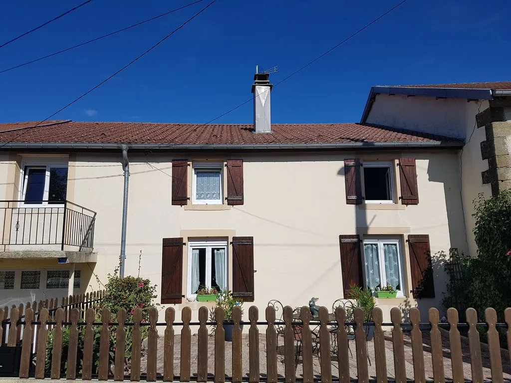 Maison de village à Bulgneville, 5 chambres, garage, terrasse, terrain 670 m² 