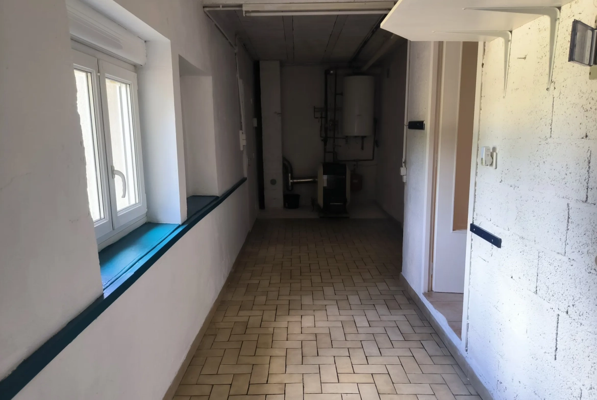 Maison de village à Bulgneville, 5 chambres, garage, terrasse, terrain 670 m² 