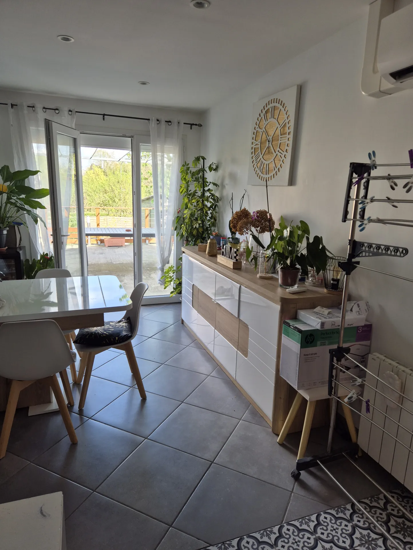 Maison rénovée de 83 m² avec jardin et garage à La Sauve 