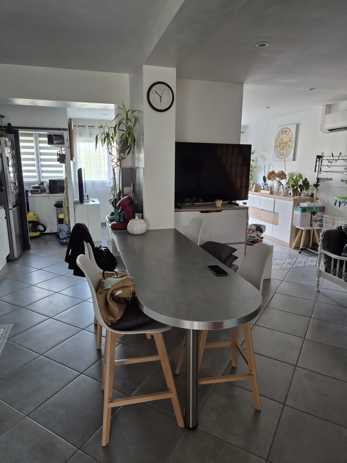 Maison rénovée de 83 m² avec jardin et garage à La Sauve 