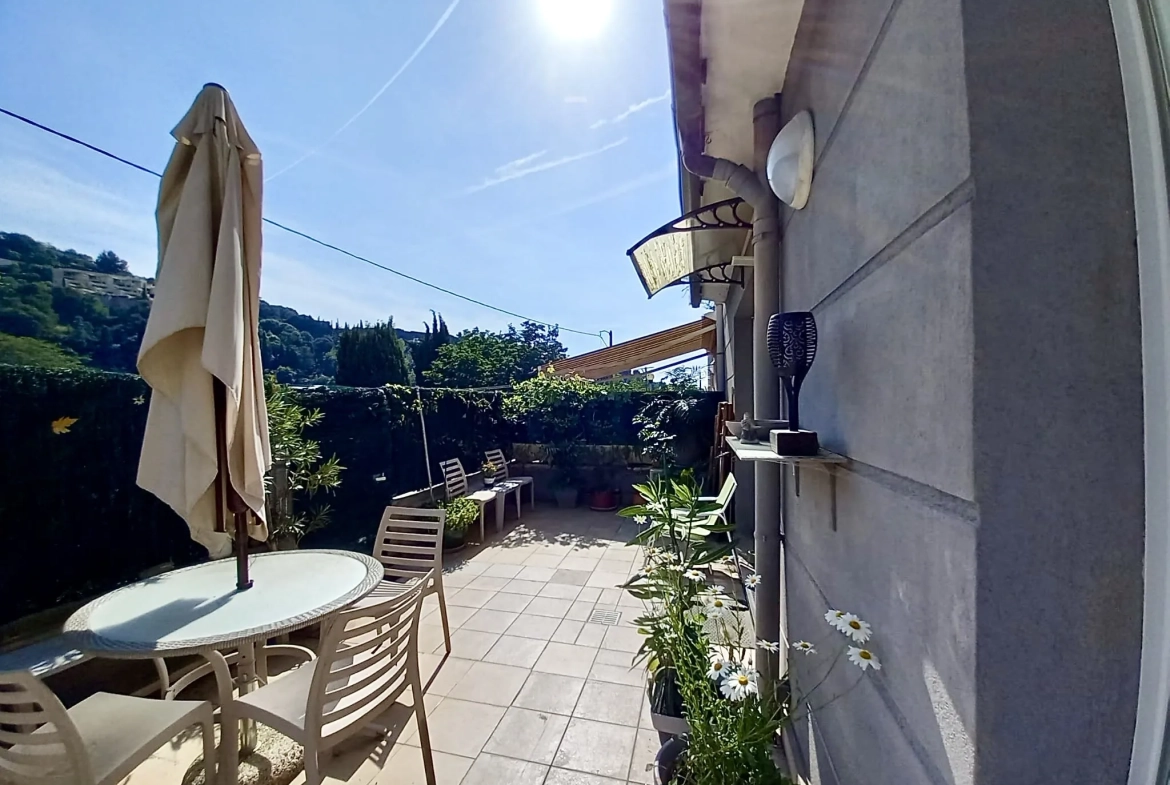 Appartement 2 pièces avec terrasse et garage à Roquebrune-Cap-Martin 