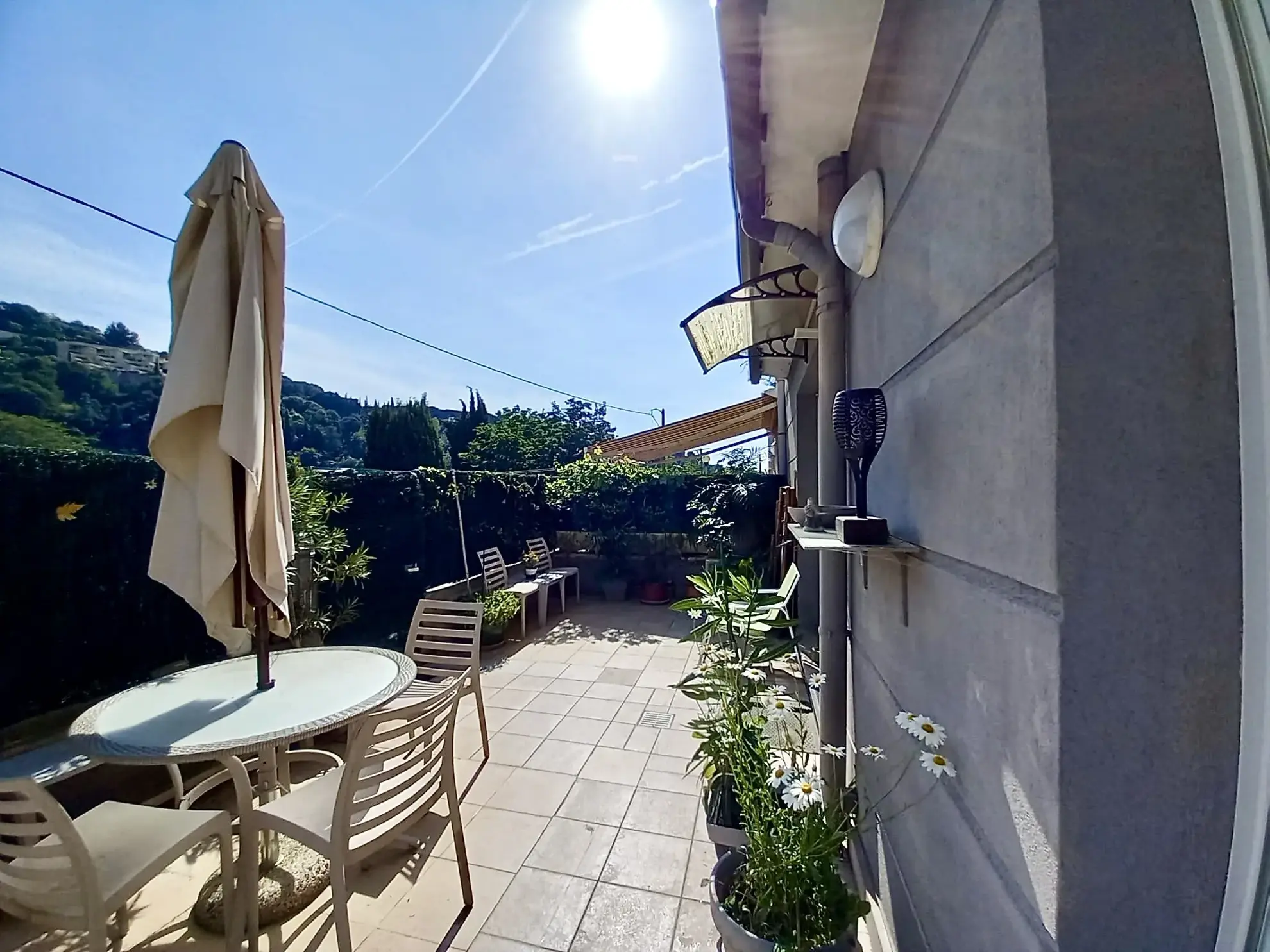 Appartement 2 pièces avec terrasse et garage à Roquebrune-Cap-Martin 