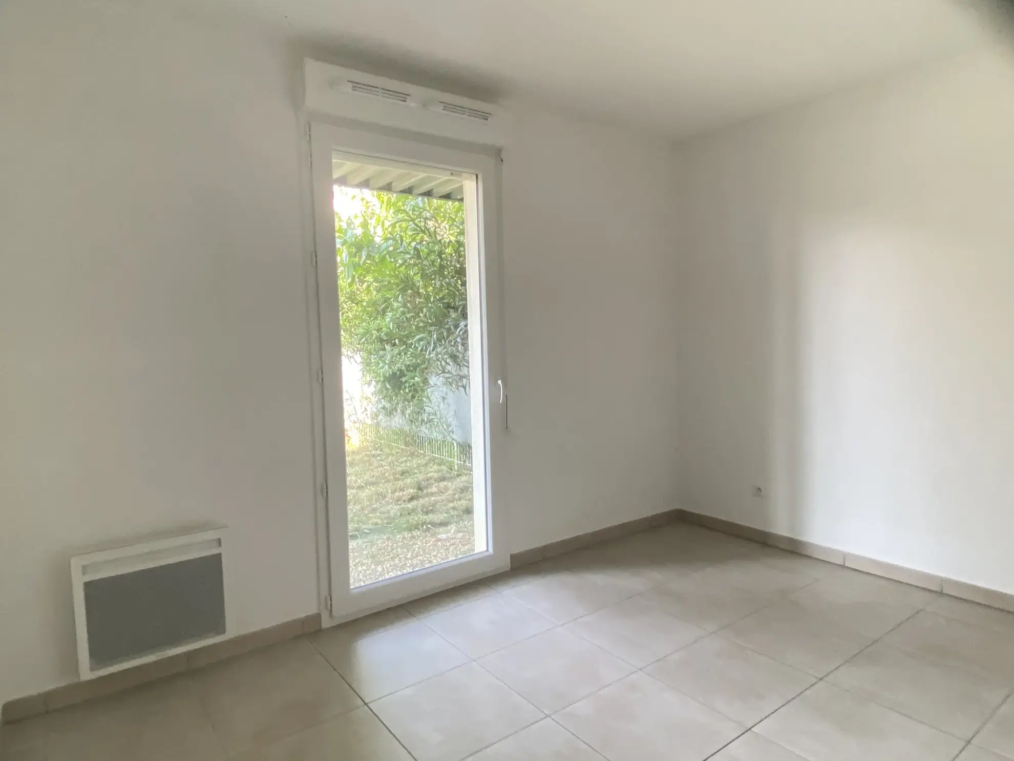 À vendre appartement 3 pièces avec jardin et parking à Cabestany 