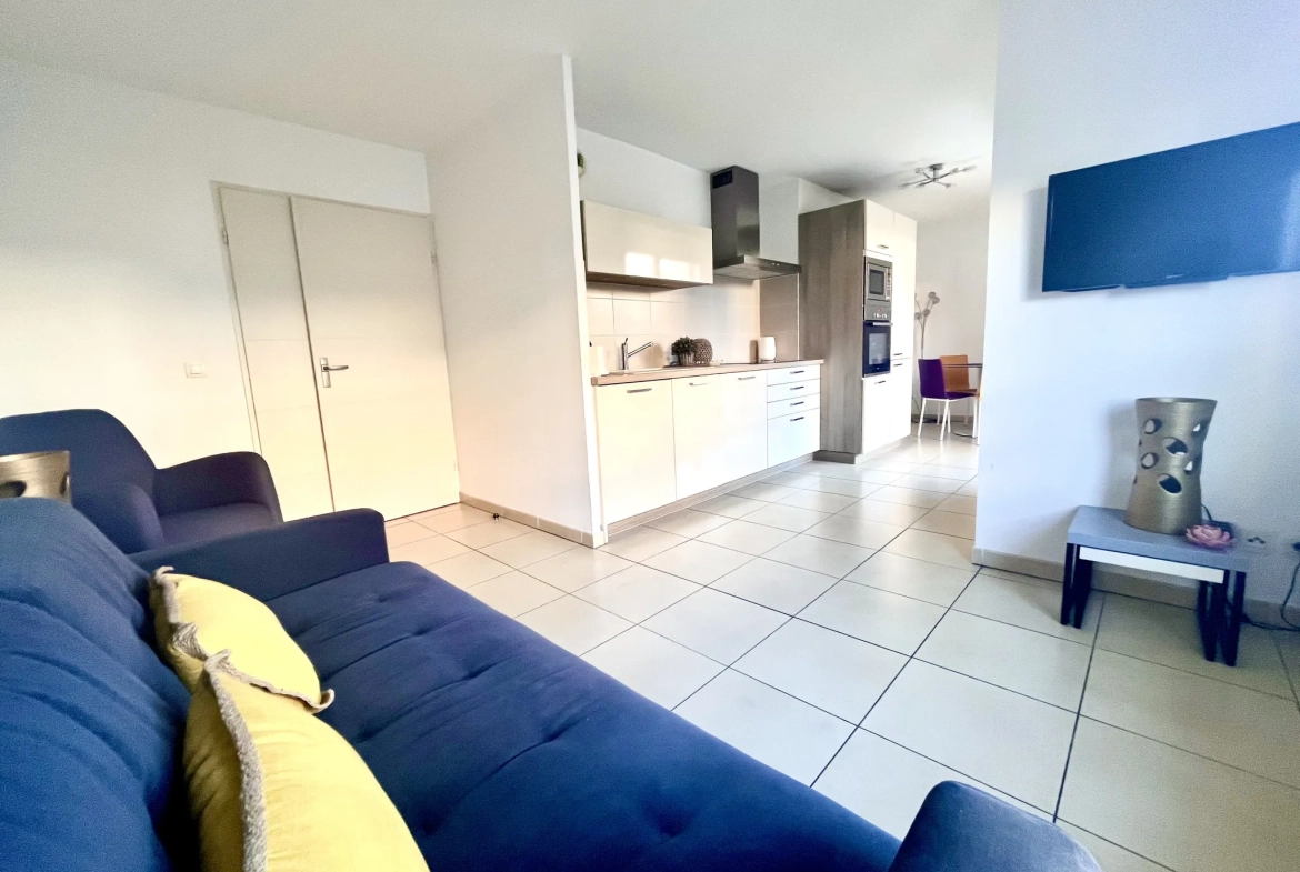T2 lumineux de 44m2 avec terrasse et garage au cœur du Carré d'Or à Marseille 