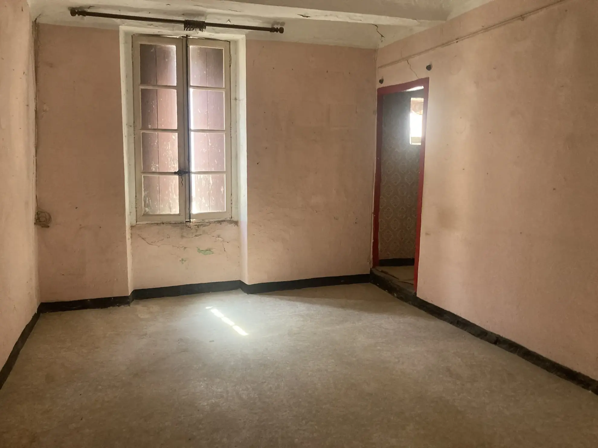 Charmant ensemble immobilier avec studio et duplex à rénover à Saint-Bauzille-de-Putois 