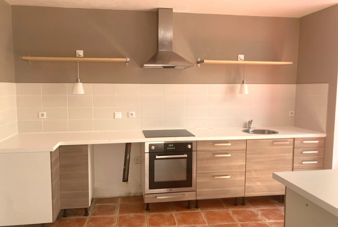 Charmant ensemble immobilier avec studio et duplex à rénover à Saint-Bauzille-de-Putois 