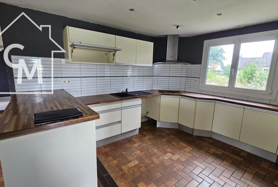 Maison familiale à Bouzy la forêt avec jardin et terrasse exposée sud-ouest 