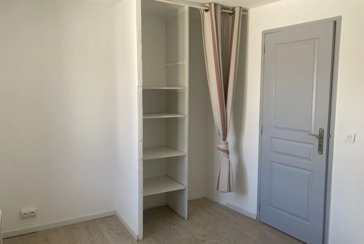 Charmant ensemble immobilier avec studio et duplex à rénover à Saint-Bauzille-de-Putois 