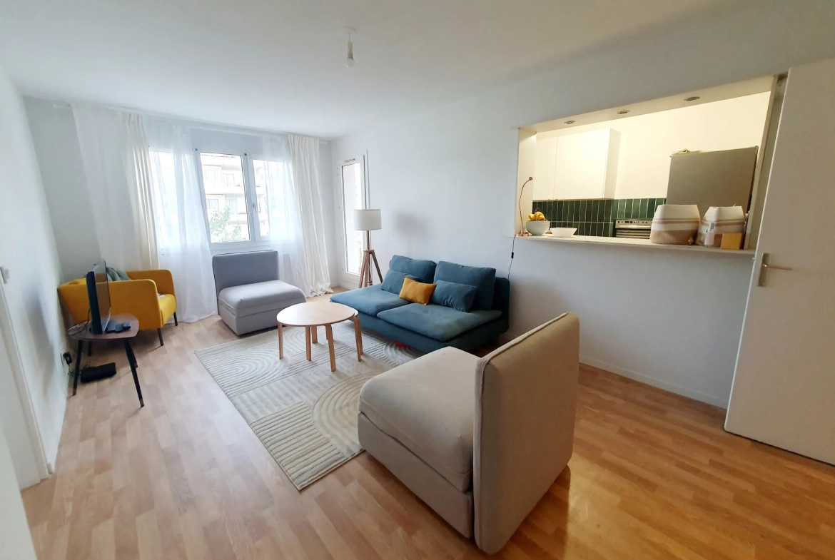 Bel appartement 2 pièces de 50 m2 avec parking à Boissy-Saint-Léger 