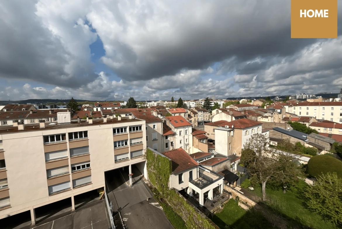 Appartement de 64m² à Nancy avec vue dégagée et potentiel locatif 