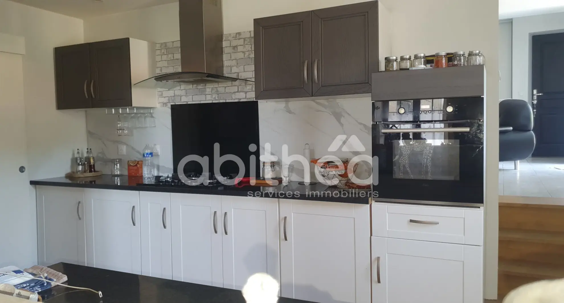 Maison rénovée de 123 m² avec jardin et grange à Genouillac près de Roumazières 