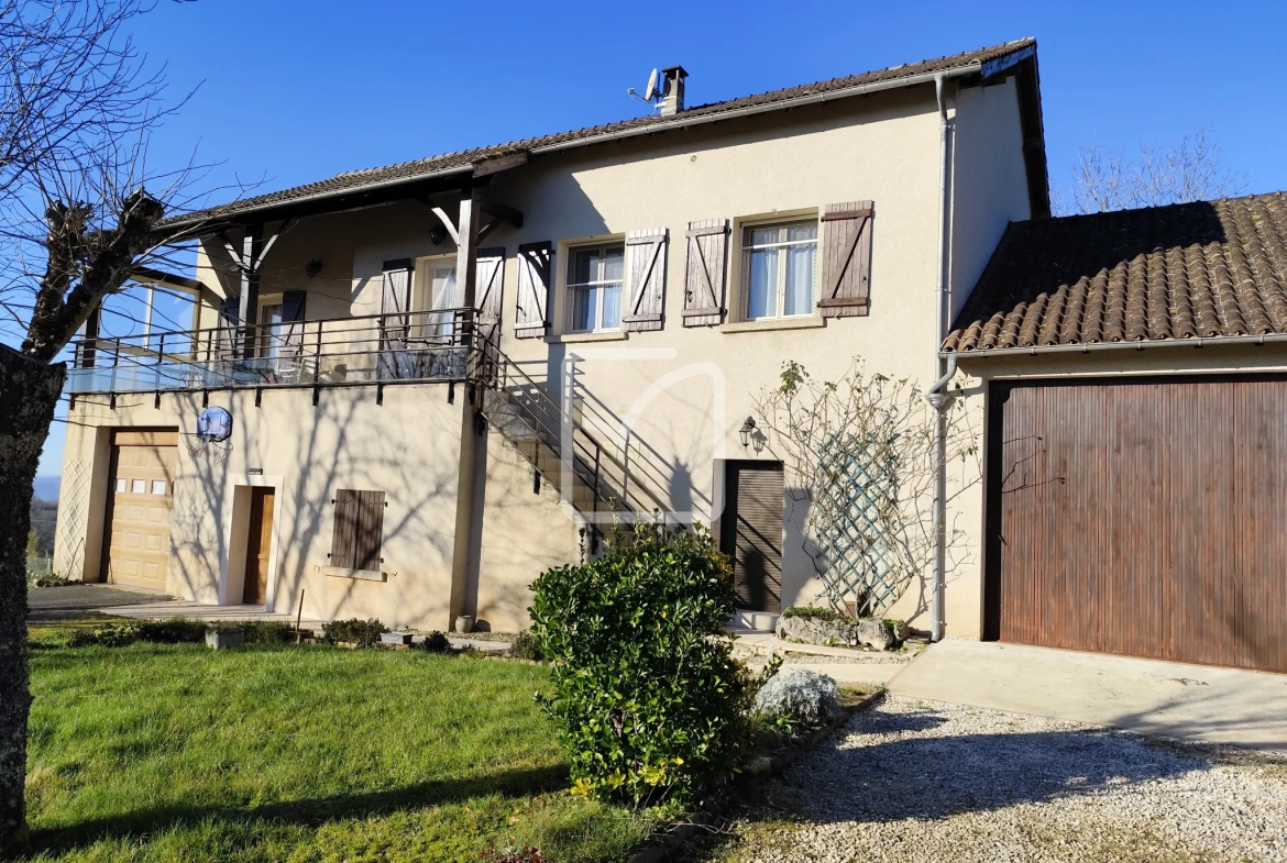 Belle maison de 167 m² avec potentiel locatif ou professionnel à Lachapelle auzac 