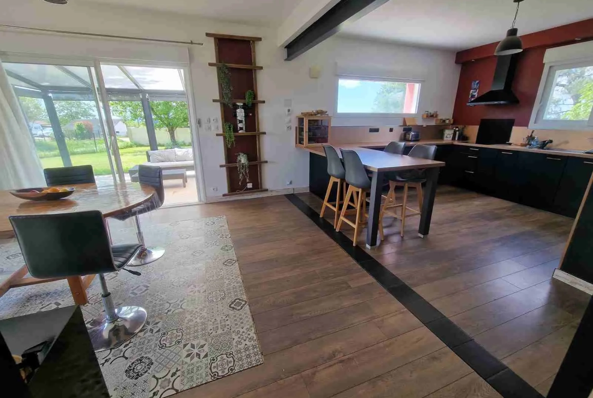 Maison ancienne rénovée avec vue dominante sur l'estuaire de la Gironde à St Palais 