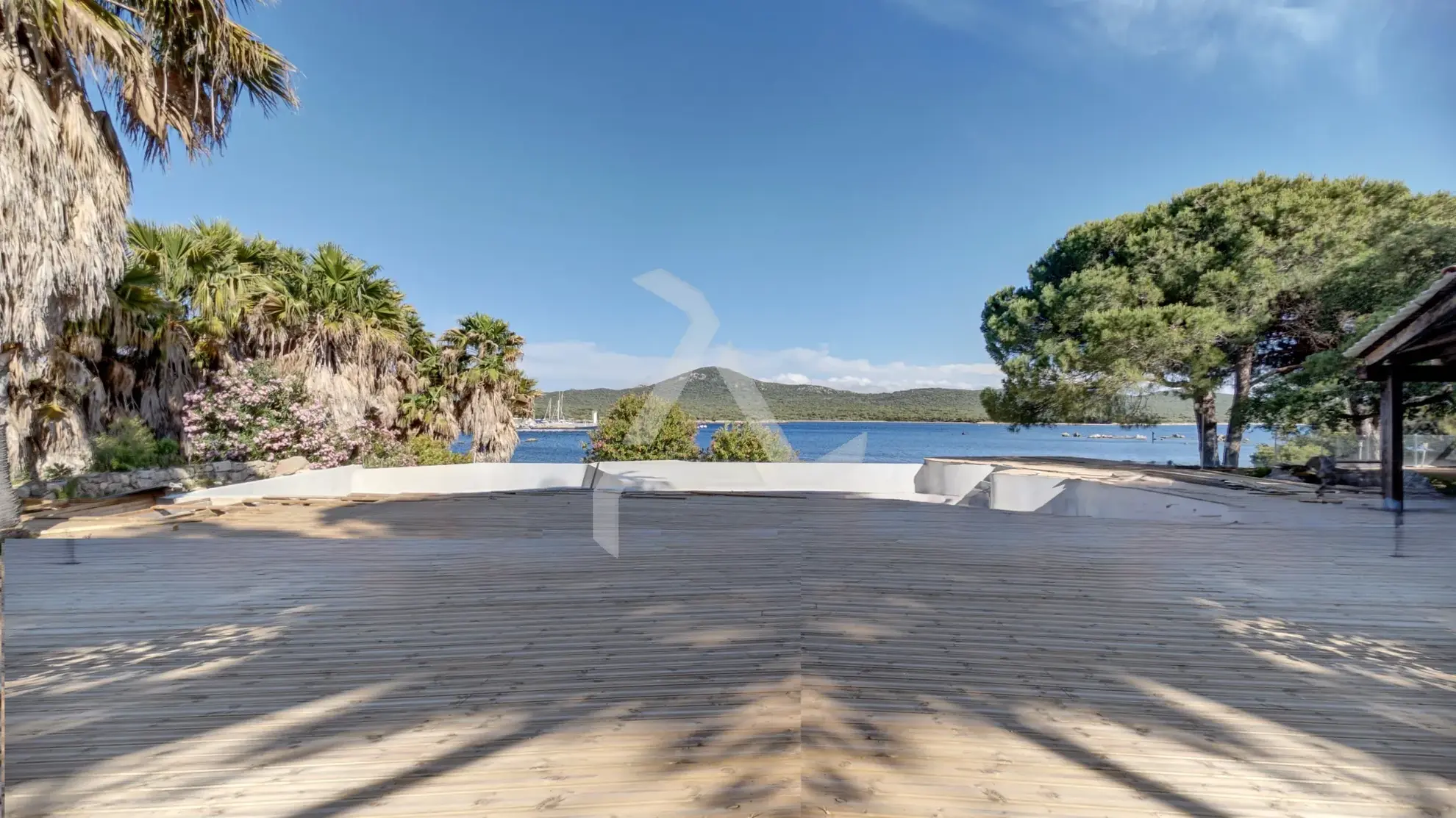 Appartement de luxe avec accès direct à la plage en Corse du Sud 