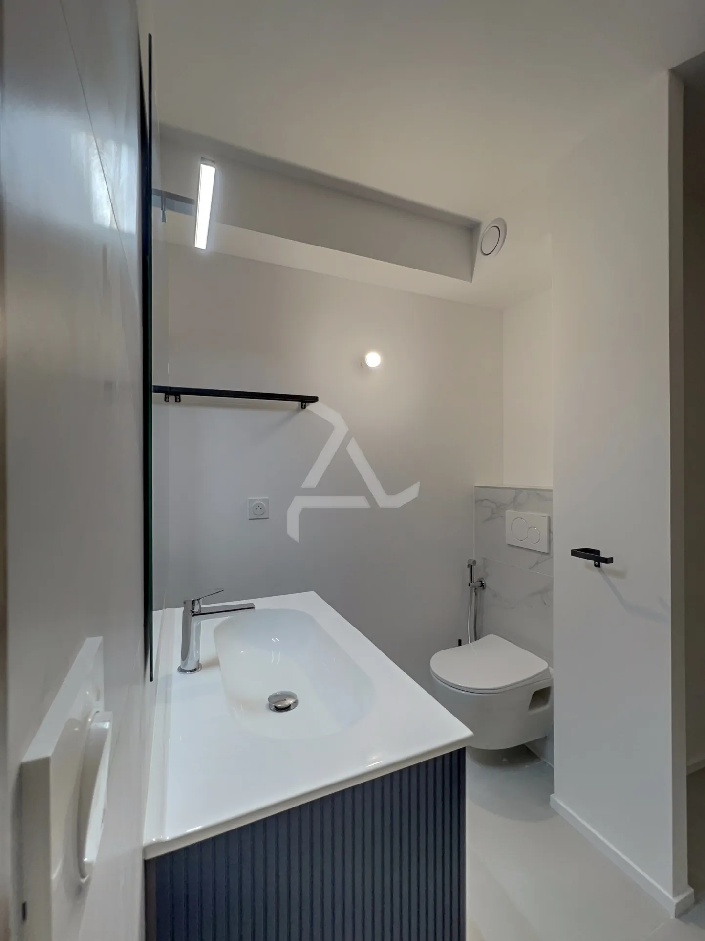 Appartement de luxe avec accès direct à la plage en Corse du Sud 