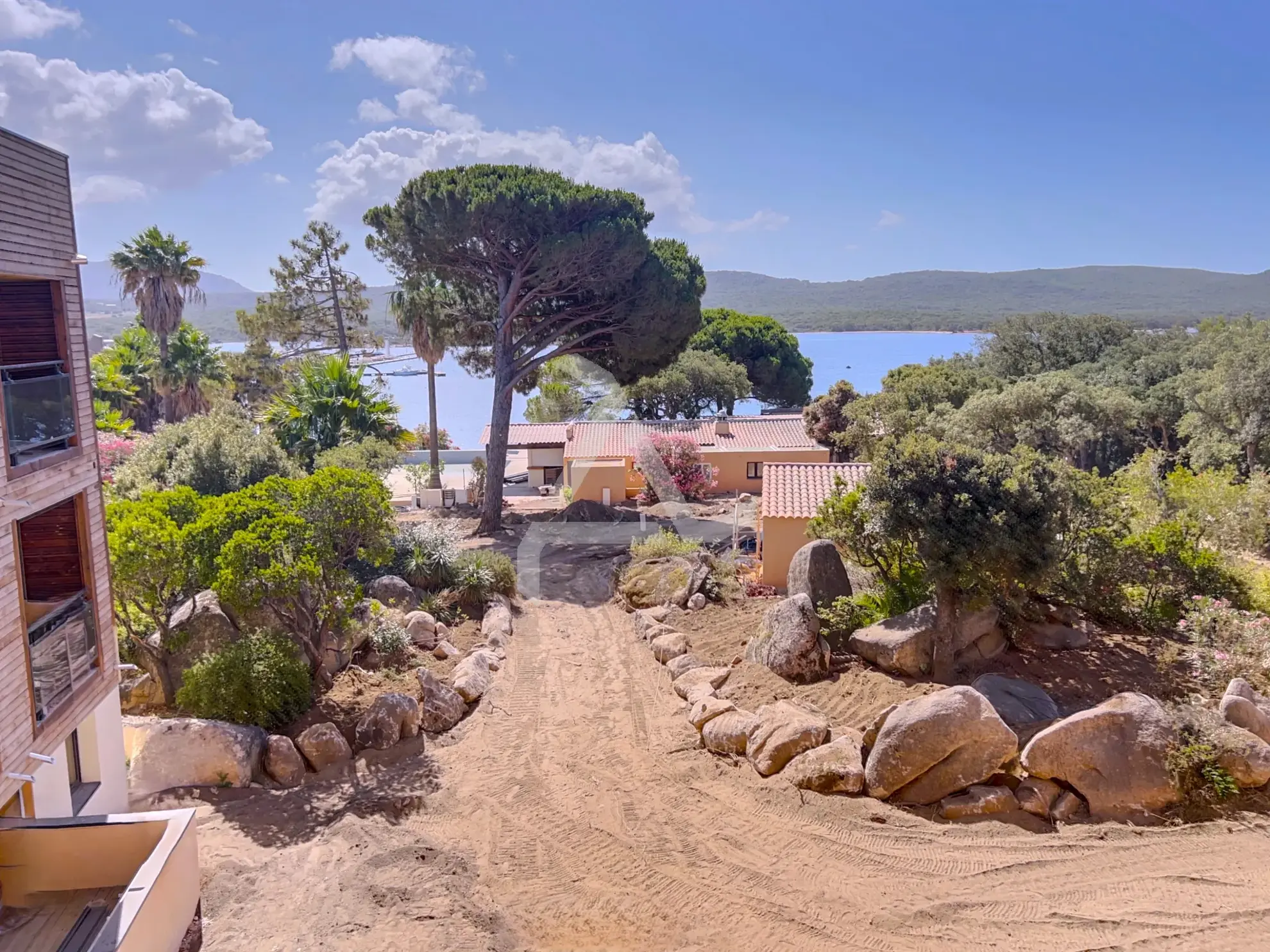 Appartement de luxe avec accès direct à la plage en Corse du Sud 