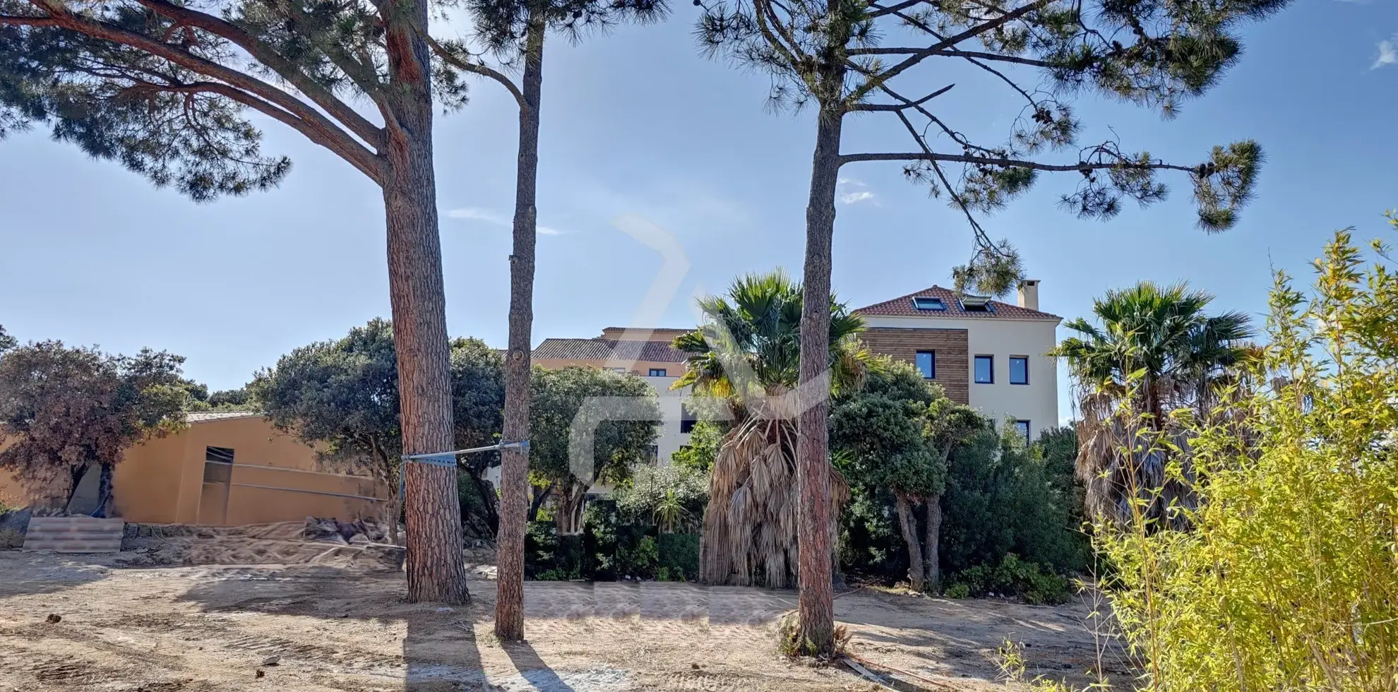 Appartement de luxe avec accès direct à la plage en Corse du Sud 