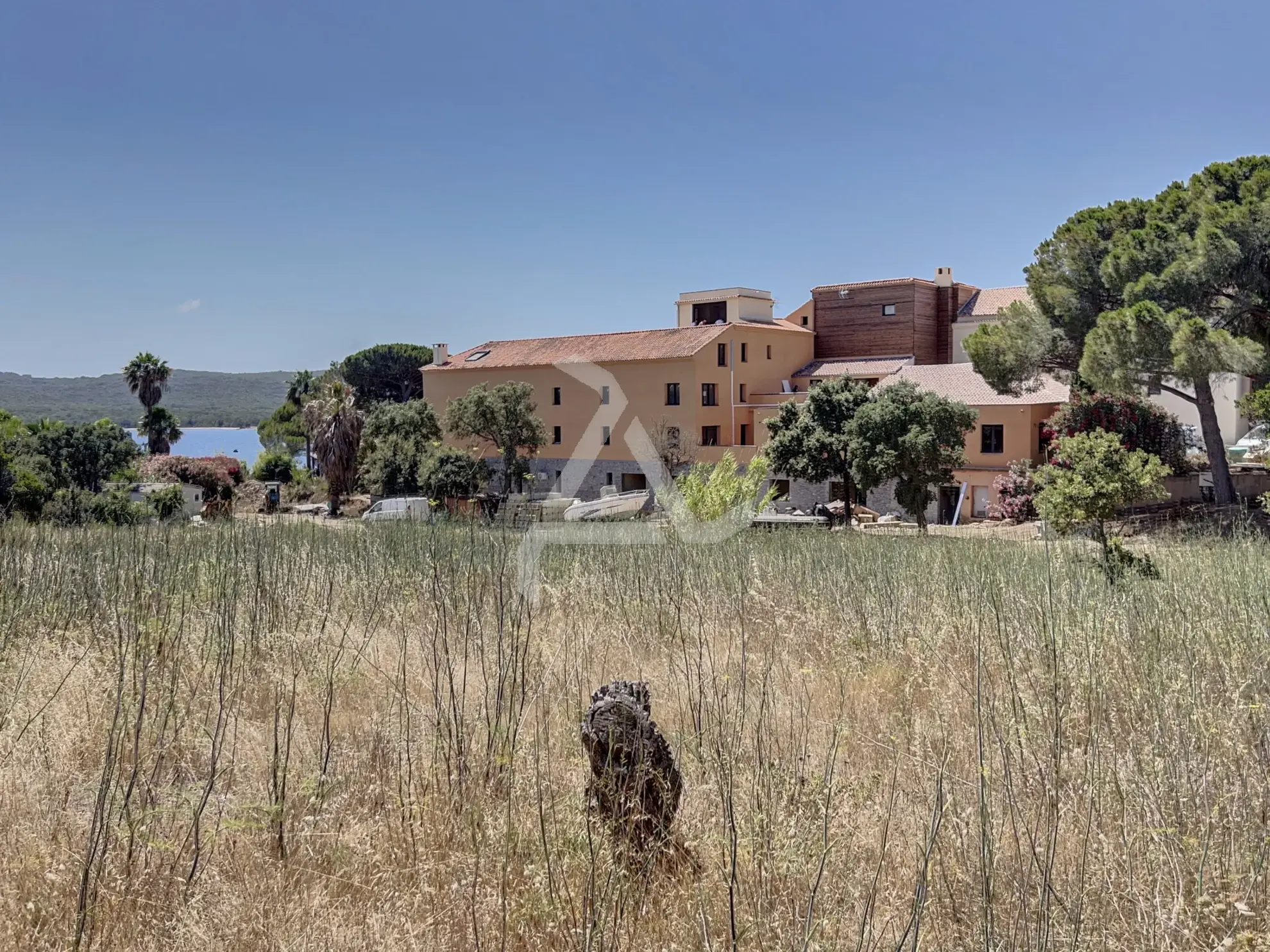 Appartement de luxe avec accès direct à la plage en Corse du Sud 