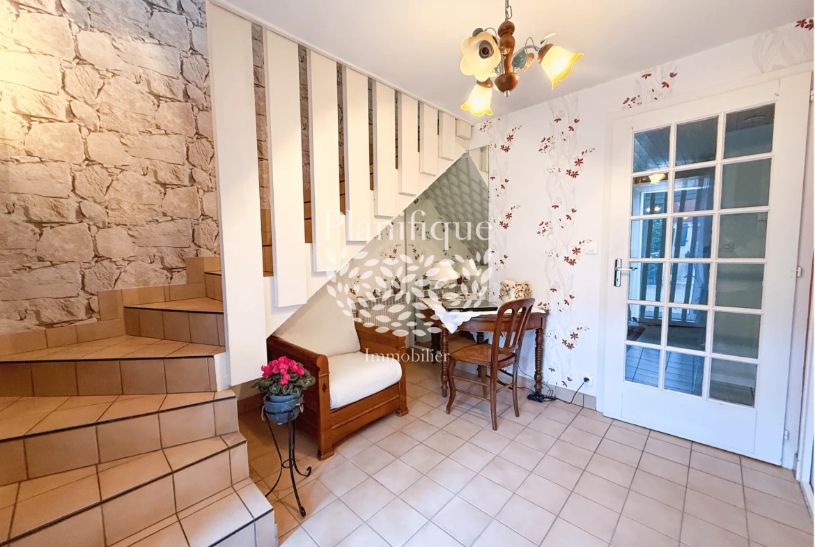 Maison individuelle jumelée à Thonon les Bains près du lac, 80 m², idéal pour famille 