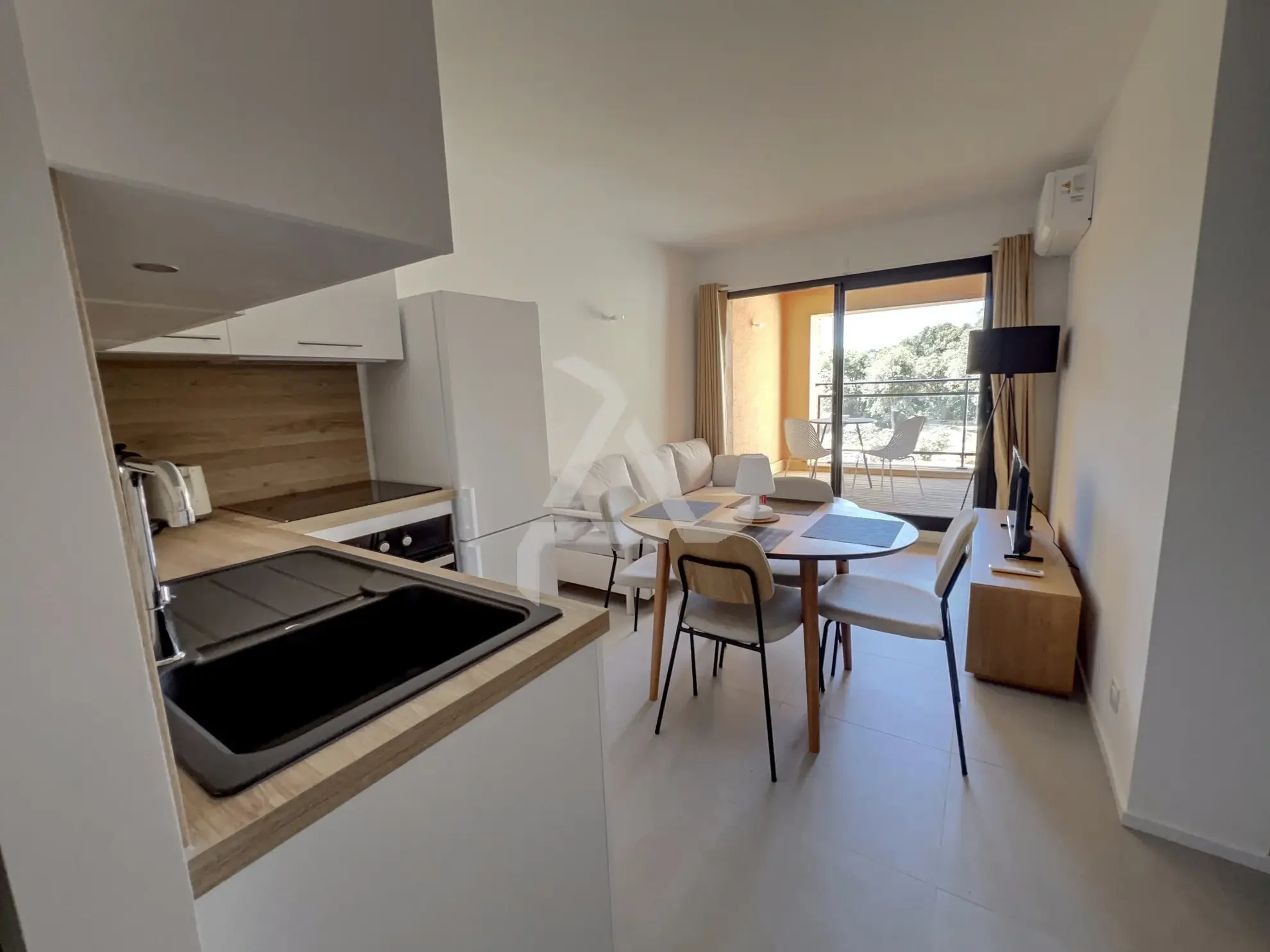 Appartement de luxe avec accès direct à la plage en Corse du Sud 