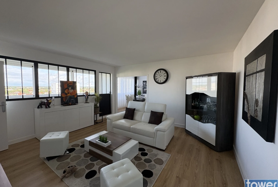 Appartement T3 rénové de 75 m² à Royan avec parking et proximité plages 