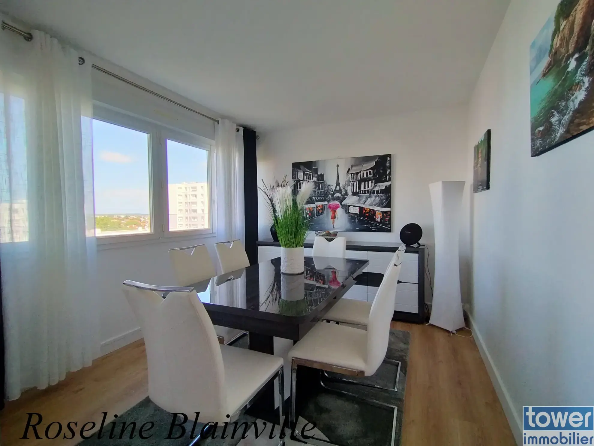 Appartement T3 rénové de 75 m² à Royan avec parking et proximité plages 