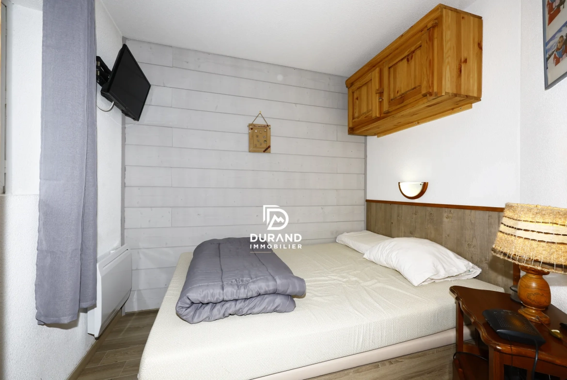 Appartement T2 bis rénové proche du Point Show à Vars avec vue montagne 
