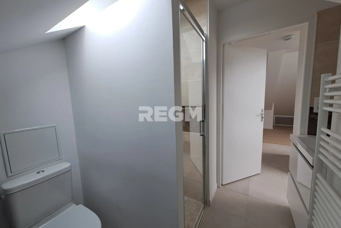Studio à vendre à Etampes - 15m² rénové, emplacement privilégié 