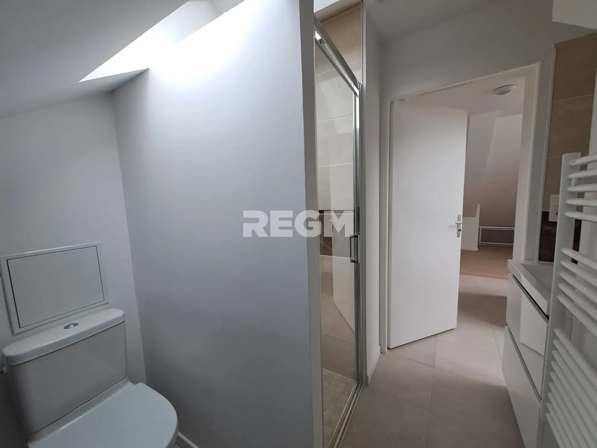 Studio à vendre à Etampes - 15m² rénové, emplacement privilégié 