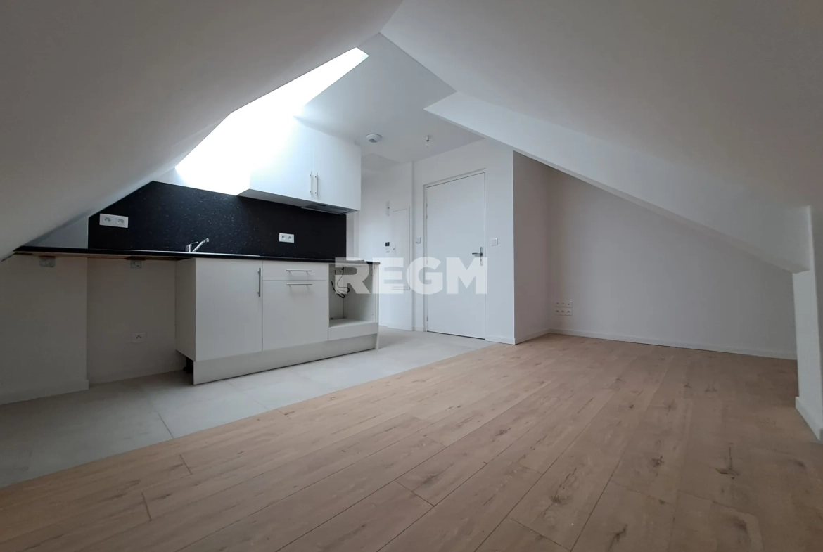 Studio à vendre à Etampes - 15m² rénové, emplacement privilégié 