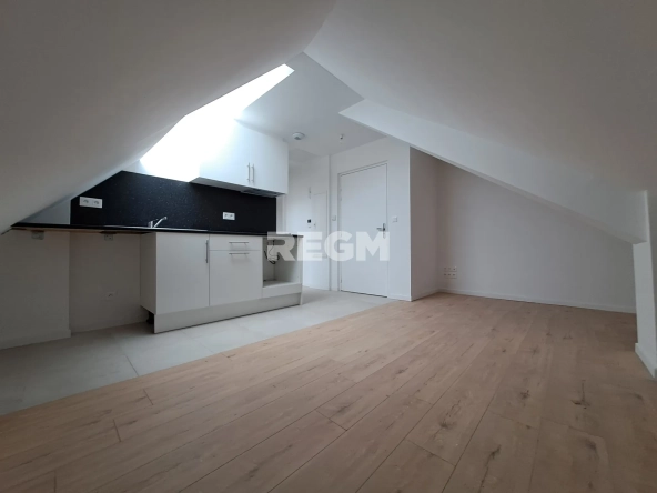 Studio à vendre à Etampes - 15m² rénové, emplacement privilégié