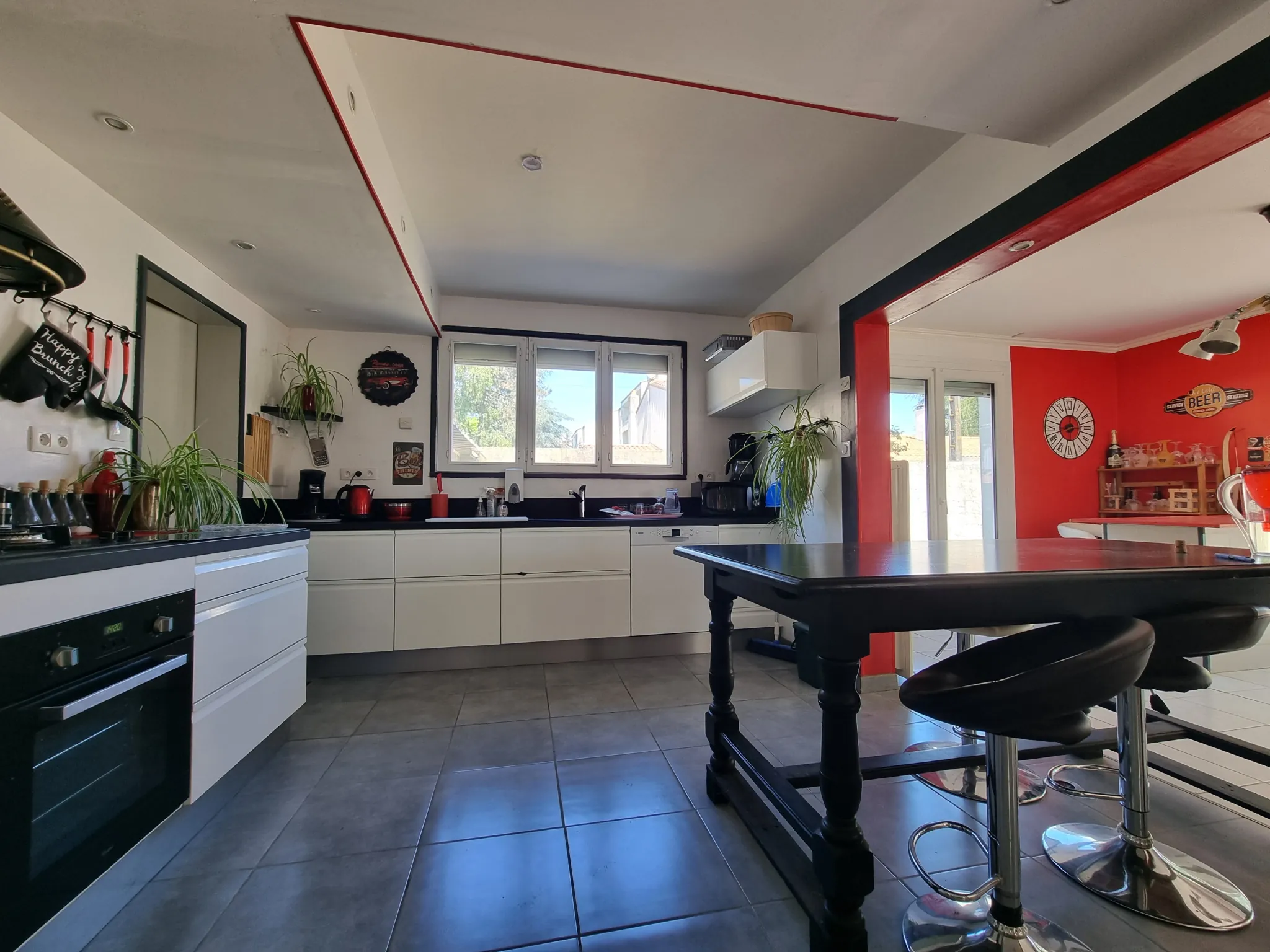 Maison 3 chambres à Challans – Calme, jardin et garage proximité commerces 
