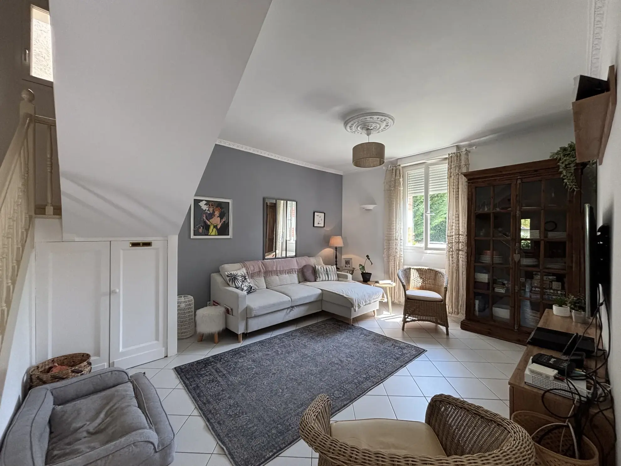 Belle maison Arcachonnaise rénovée avec studio, piscine et jardin à Coutras 