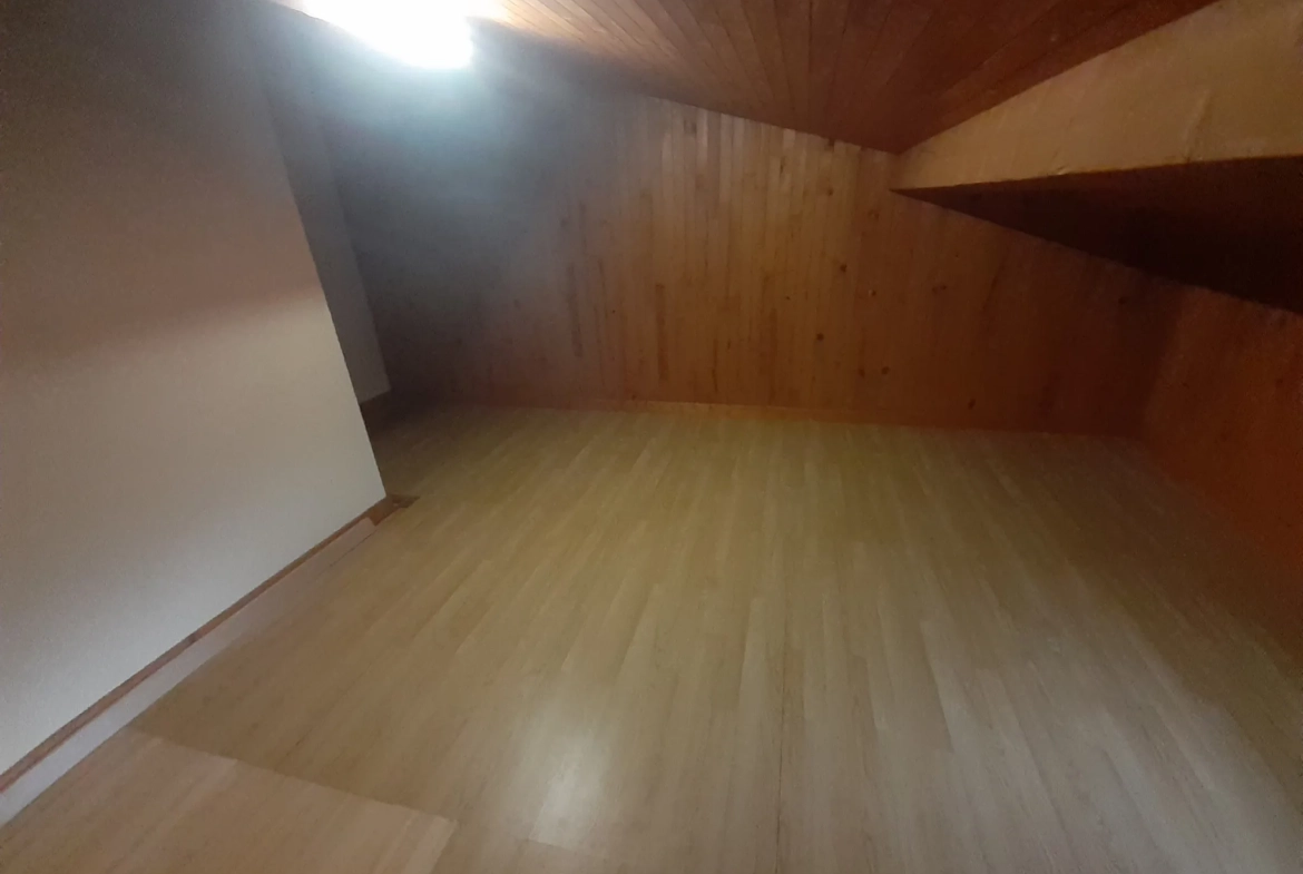Maison ancienne à vendre à Marcigny, 195 m², terrain 799 m², proche centre-ville 