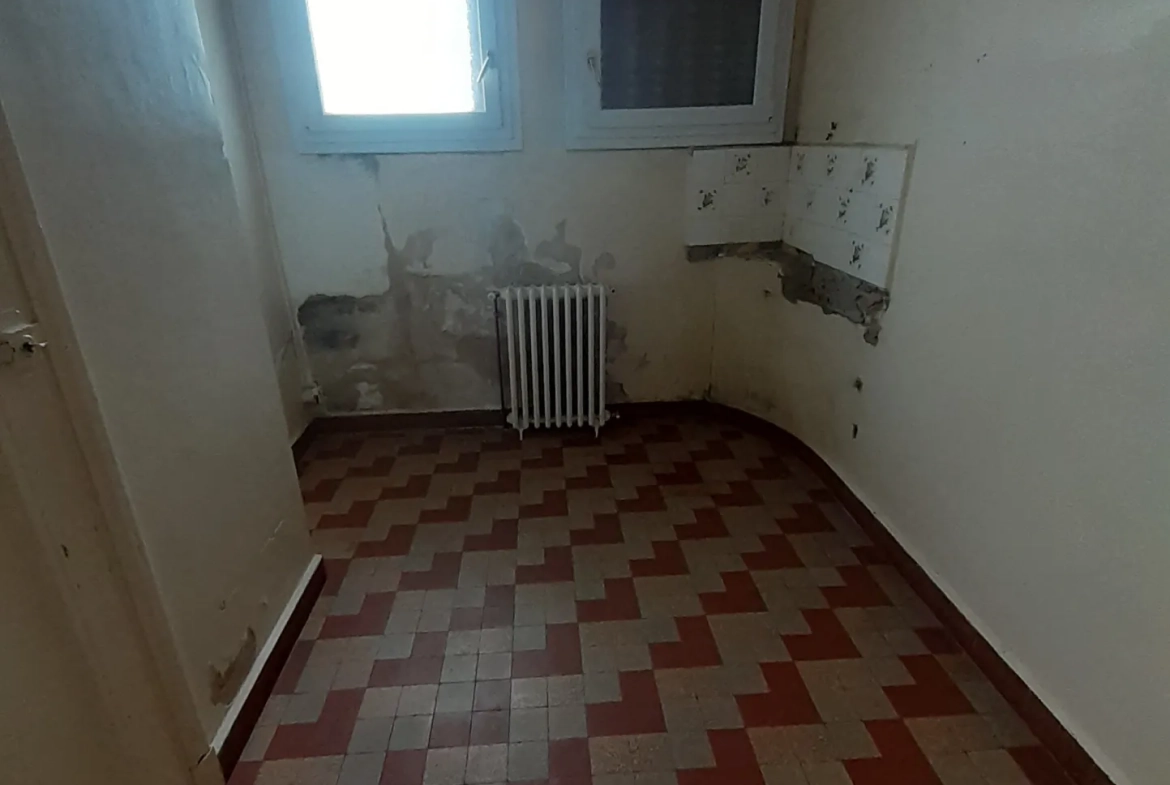 Maison ancienne à vendre à Marcigny, 195 m², terrain 799 m², proche centre-ville 