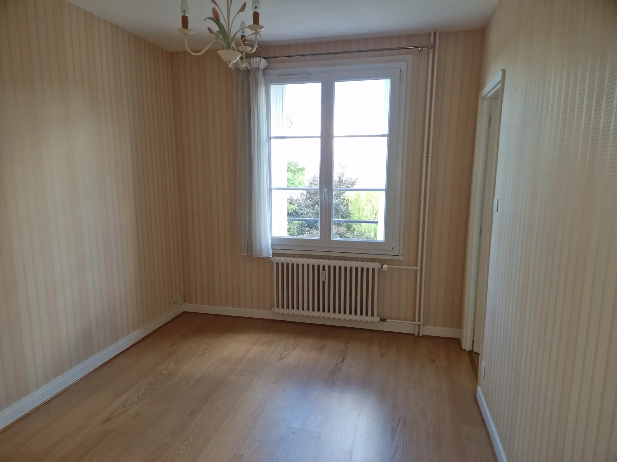 Appartement T2 avec garage au centre-ville d'Autun - 43,5 m² 