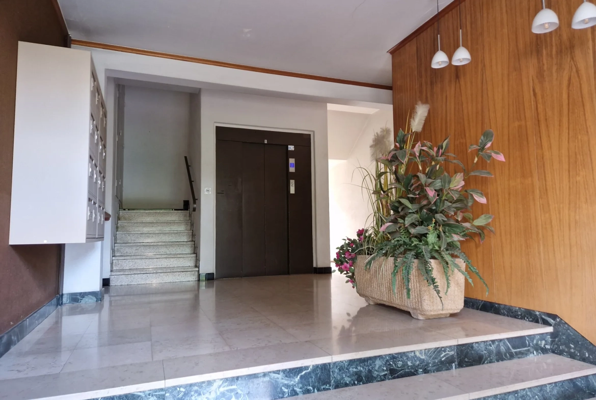 Appartement T2 avec garage au centre-ville d'Autun - 43,5 m² 