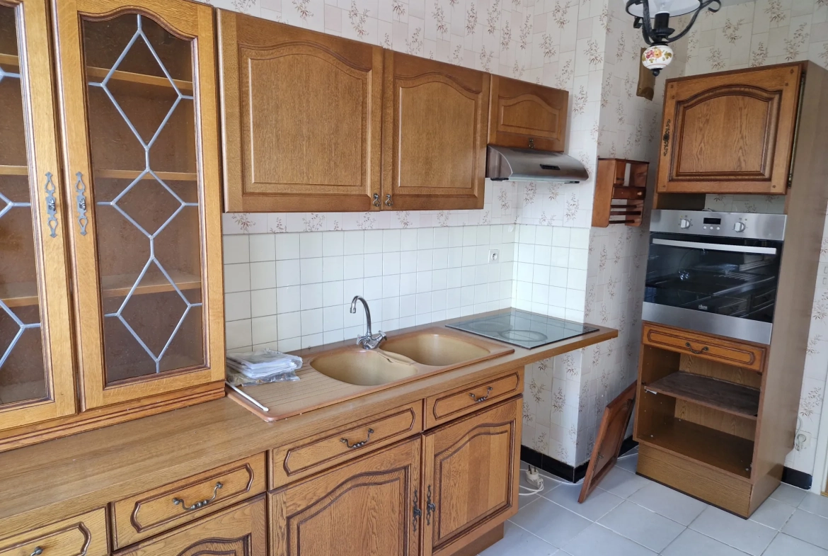 Appartement T2 avec garage au centre-ville d'Autun - 43,5 m² 