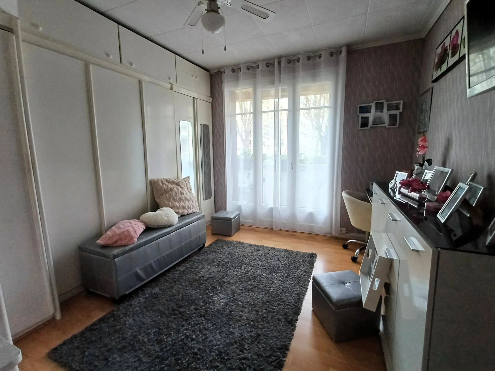 Appartement 4 pièces à vendre à Choisy-le-Roi dans résidence sécurisée avec balcon 