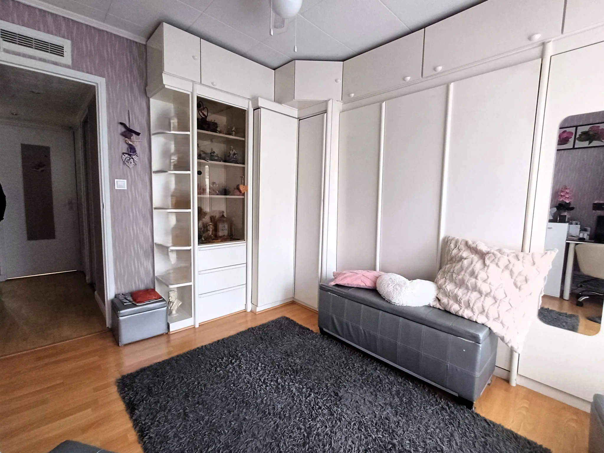 Appartement 4 pièces à vendre à Choisy-le-Roi dans résidence sécurisée avec balcon 