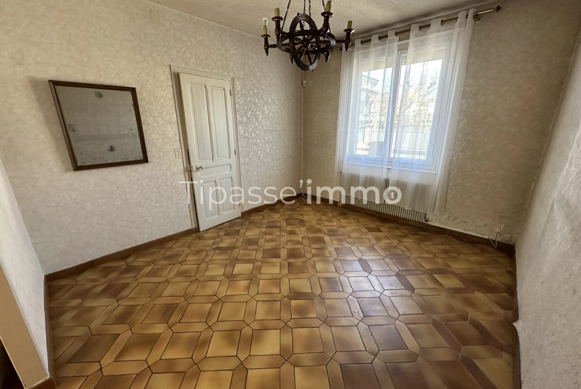Charmante maison individuelle en briques et silex à Sotteville-lès-Rouen 