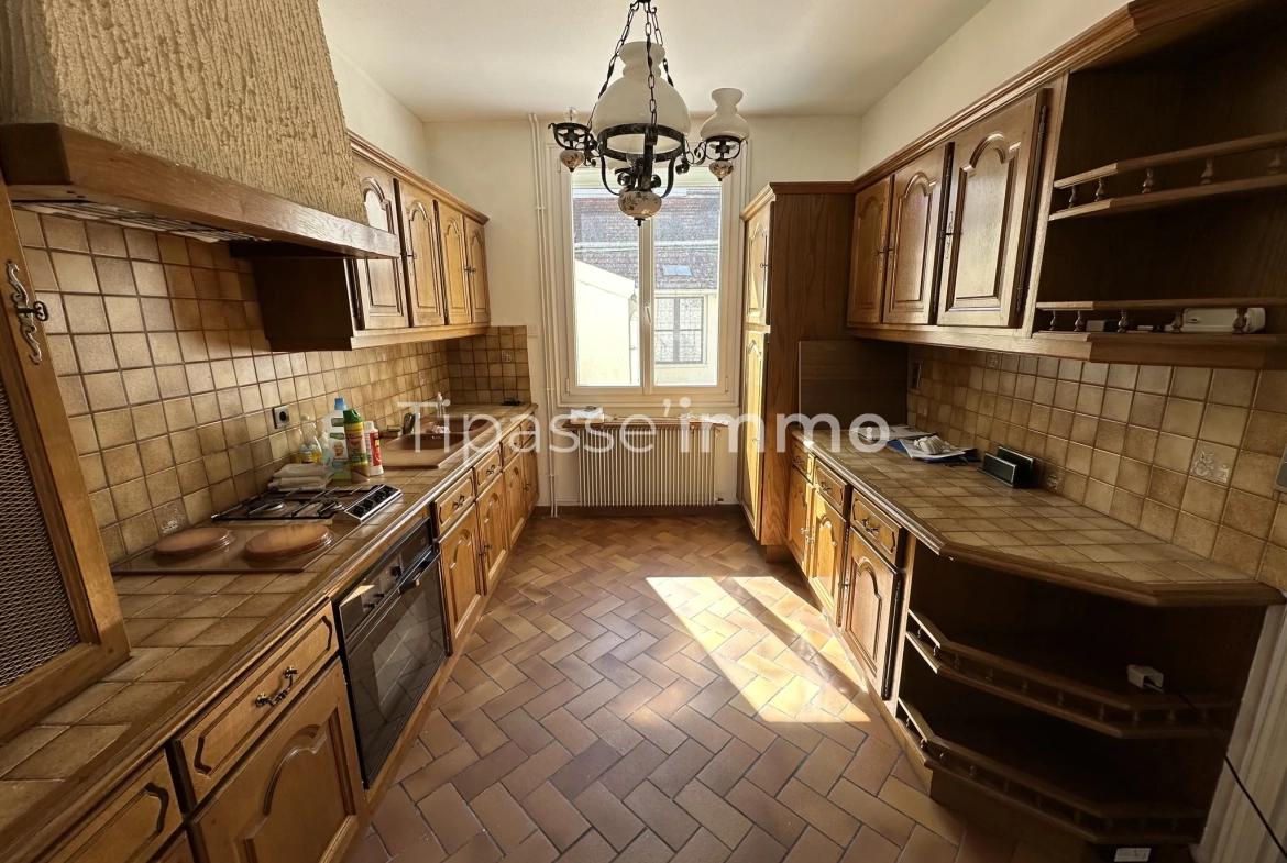 Charmante maison individuelle en briques et silex à Sotteville-lès-Rouen 
