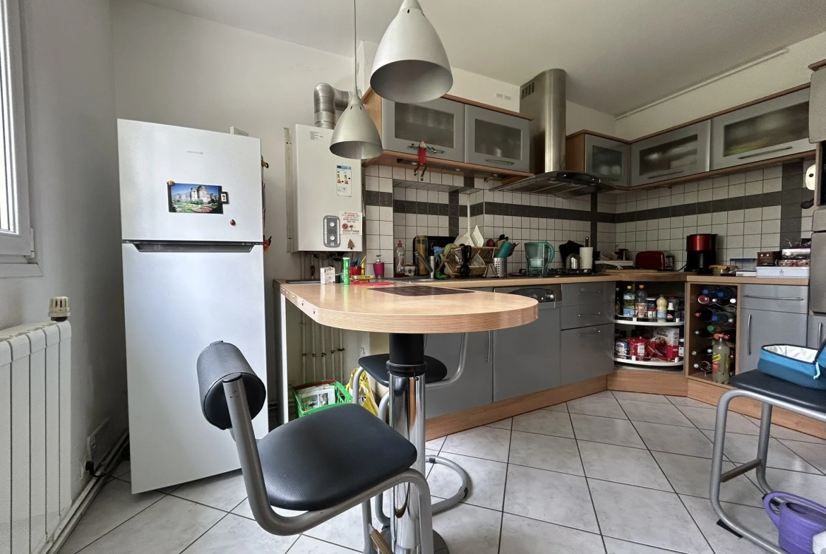 Appartement F4 à Metz Vallières avec garage et cave - 74m² 