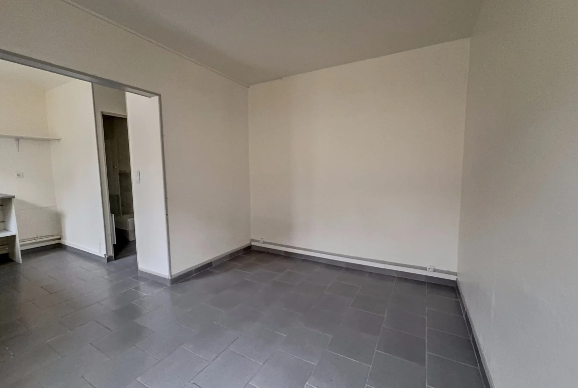 Appartement T2 de 30 m² à Saint-Étienne-du-Rouvray - Idéal Investisseurs 